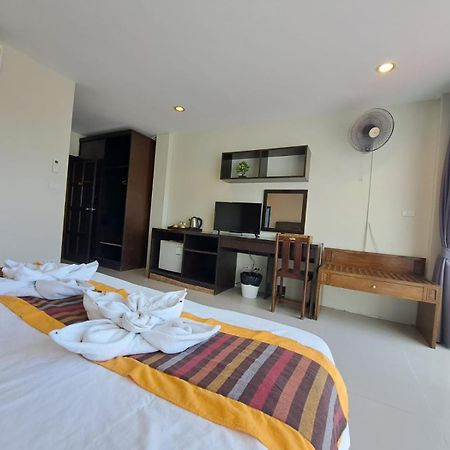 Baan Oui Guest House - Nai Harn Phuket Kültér fotó