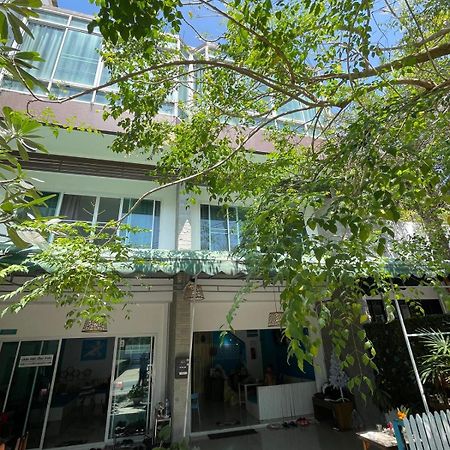 Baan Oui Guest House - Nai Harn Phuket Kültér fotó